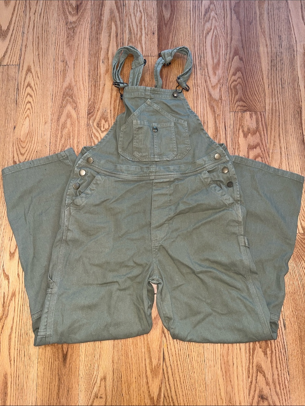 Quince Organic Stretch Cotton Twill Relaxed Overalls in Olive - Picture 6 of 16
